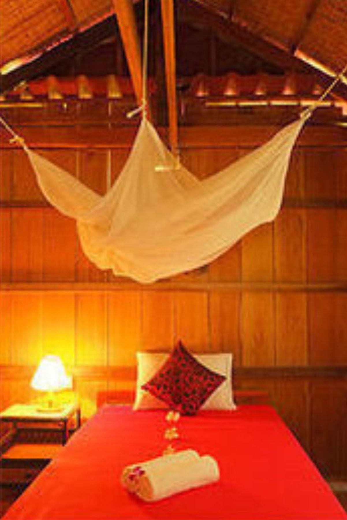 Отель The Moon Kampot Boutique Экстерьер фото